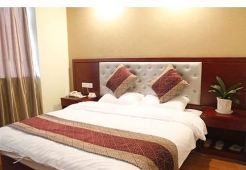 Super 8 Hotel Huai An Central