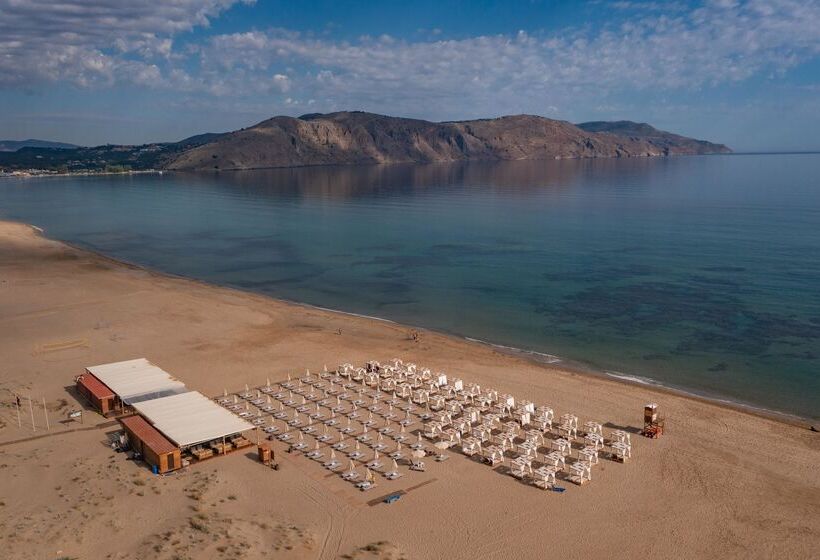 Отель Georgioupolis Suites