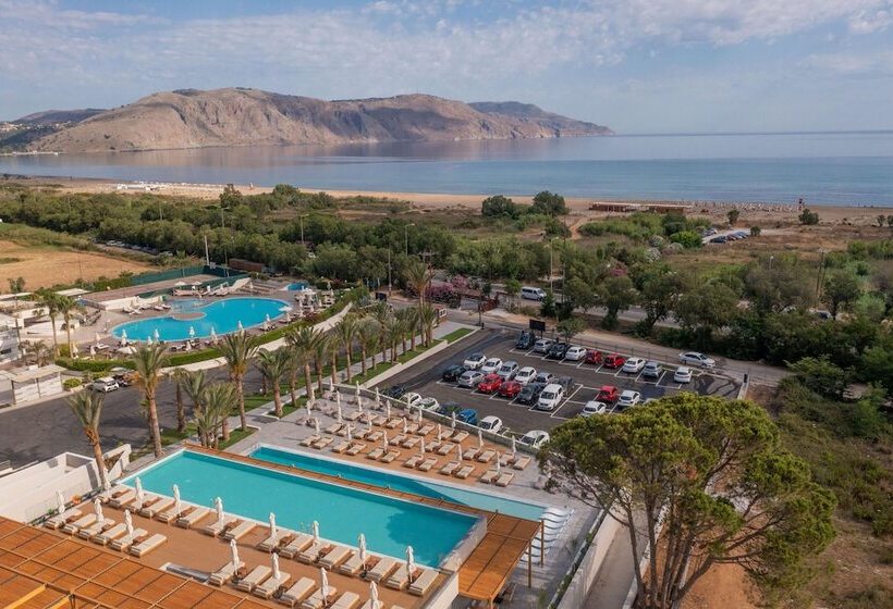 Отель Georgioupolis Suites