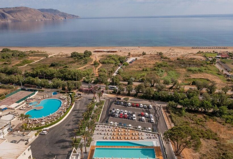 Отель Georgioupolis Suites