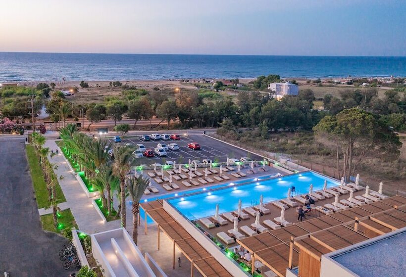 Отель Georgioupolis Suites