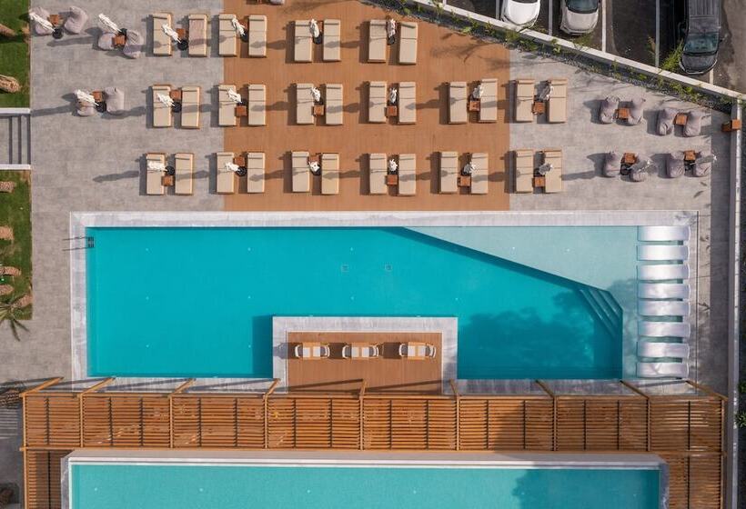 Отель Georgioupolis Suites