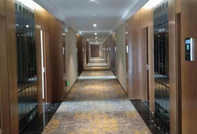 호텔 Green Tree Inn Zhenjiang Jiepai Town