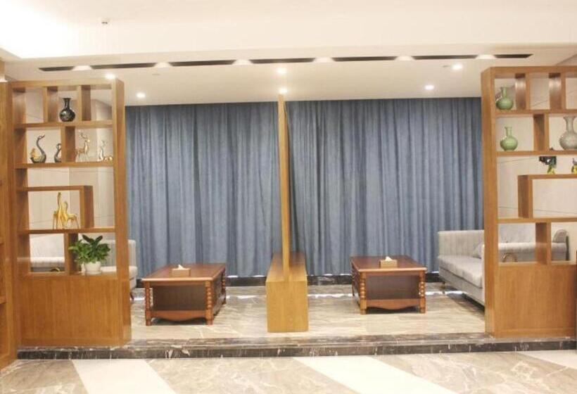 호텔 Green Tree Inn Zhenjiang Jiepai Town