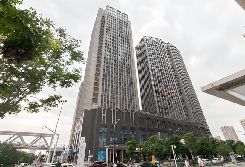 호텔 City Comfort Inn Wuhan Wangjiawan Longyangcun Metro Station