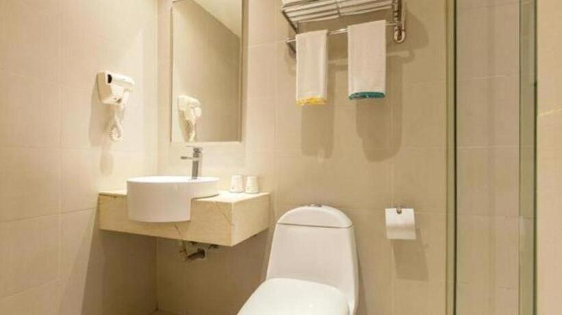 호텔 City Comfort Inn Wuhan Wangjiawan Longyangcun Metro Station