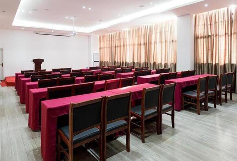 Hotel City Comfort Inn Xiangyang Minfa World City Minfa Plaza