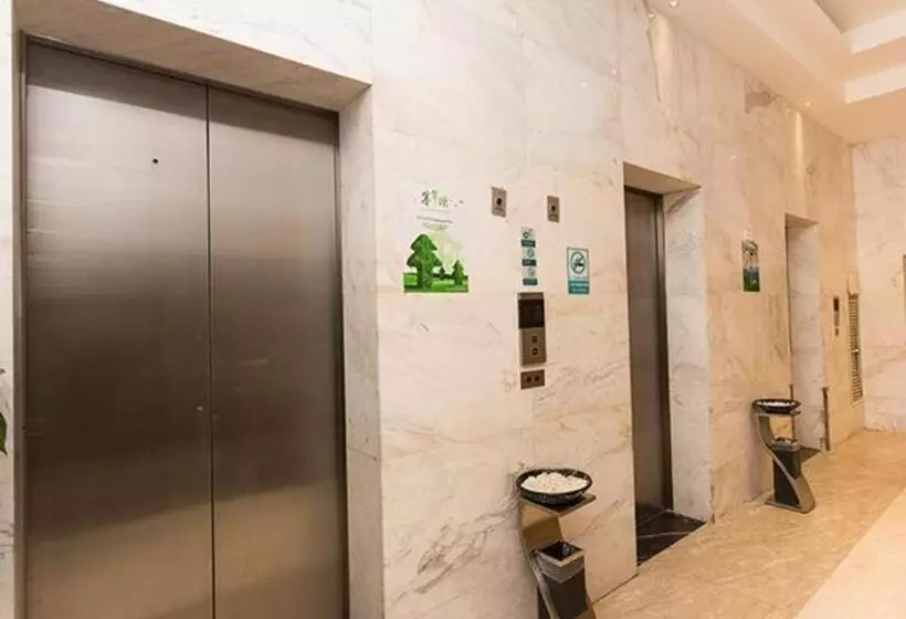 Hotelli City Comfort Inn Xiangyang Minfa World City Minfa Plaza