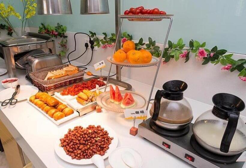 Hotel City Comfort Inn Xiangyang Minfa World City Minfa Plaza