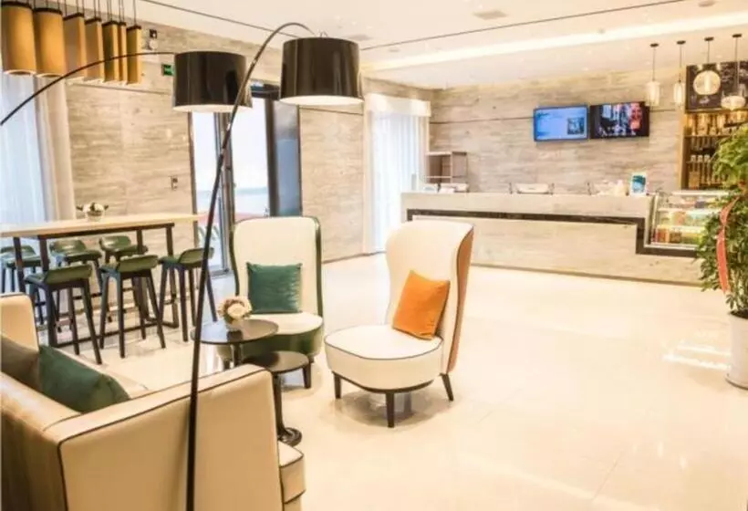 Hotelli City Comfort Inn Yingcheng Walking Street