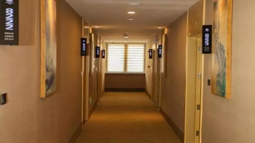 ホテル Greentree Inn Suzhou Changshu Southeast Development Zone Southeast Avenue