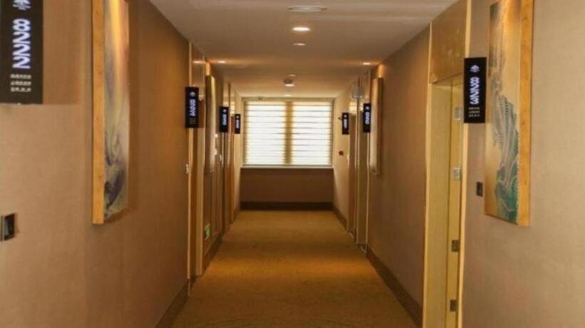 Отель Greentree Inn Suzhou Changshu Southeast Development Zone Southeast Avenue