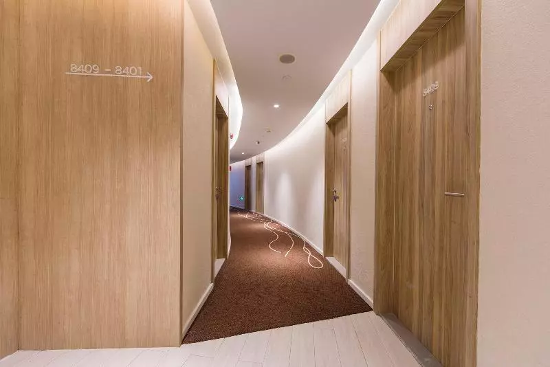 هتل Hanting Premium Shanghai Hongqiao Railway Station
