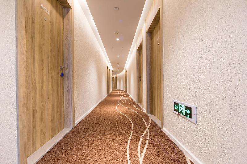 Hotel Hanting Premium  Shanghai Hongqiao Railway Station