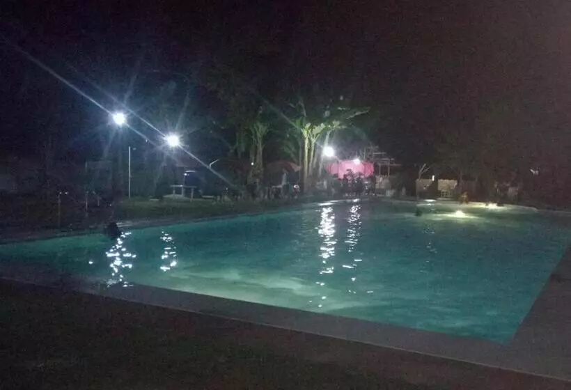 Aamiaismajoitus (B&B) Medellin Seaview Inn