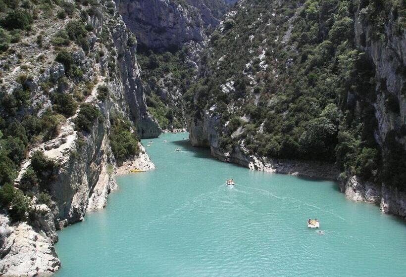 ベッドアンドブレックファースト Pierre De Lune