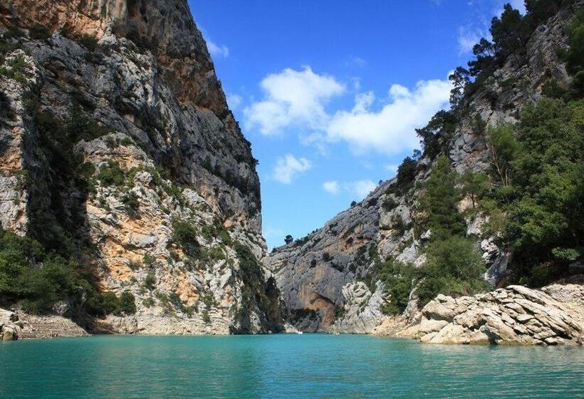 ベッドアンドブレックファースト Pierre De Lune