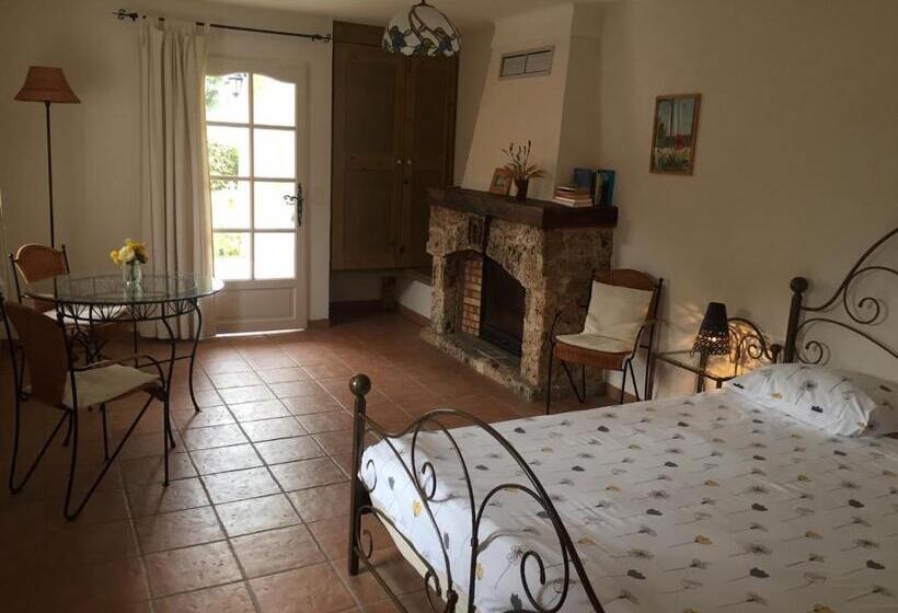 ベッドアンドブレックファースト Pierre De Lune