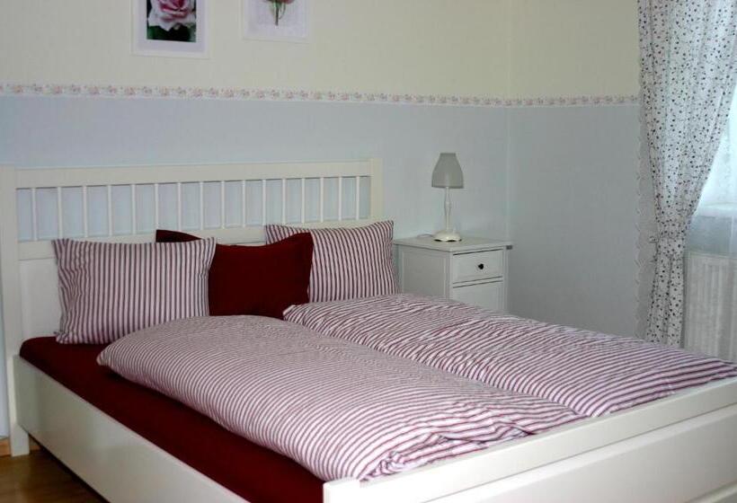 Hotel Reiterbauernhof Schönlehenhof