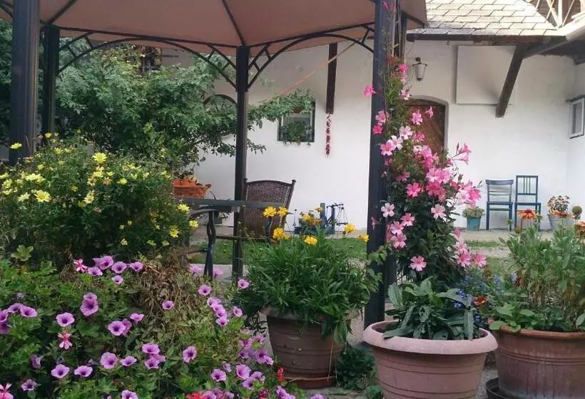 ホテル Reiterbauernhof Schönlehenhof