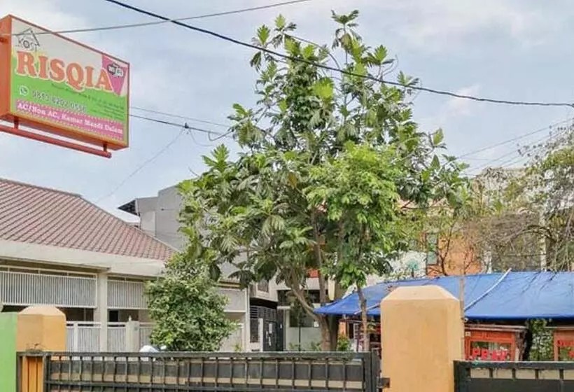 ホテル Risqia Syariah Tod M1 Bandara Soekarno Hatta Mitra Reddoorz