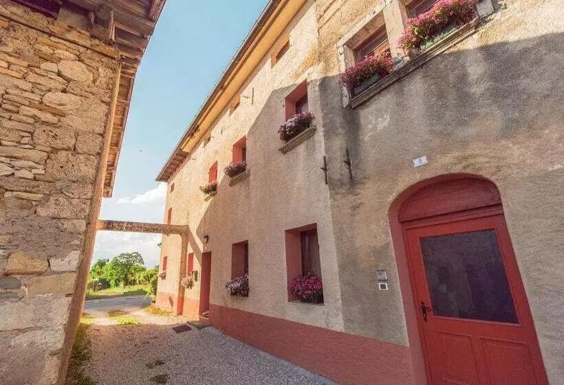 ベッドアンドブレックファースト Antica Villa Sophie