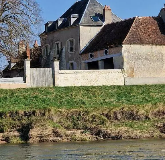 ベッドアンドブレックファースト Chambre D Hôtes Au Bord De Loire