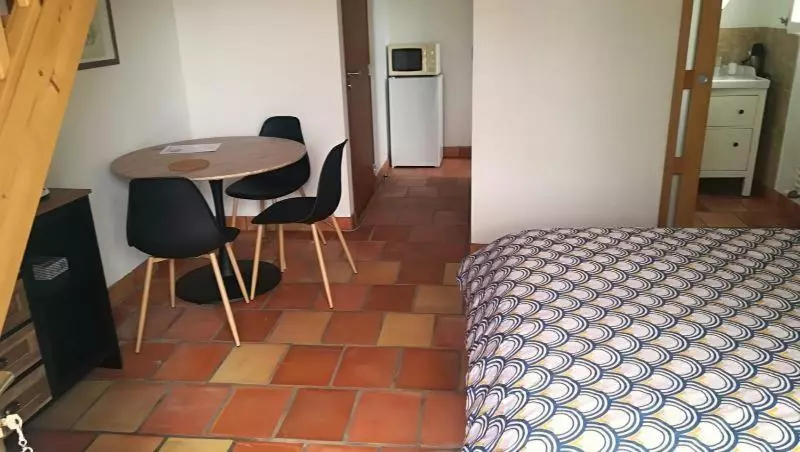 Aamiaismajoitus (B&B) Domaine De Cayre