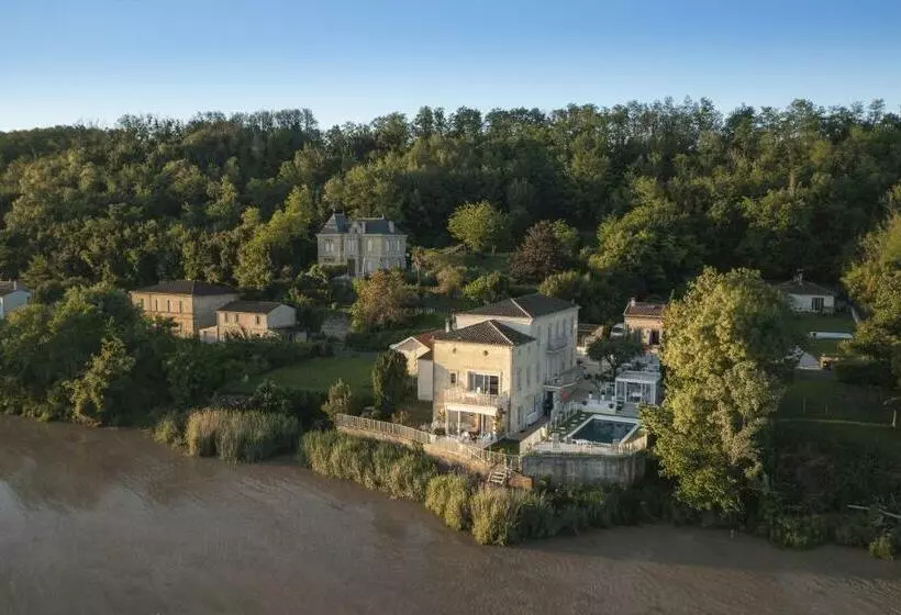 Aamiaismajoitus (B&B) Domaine La Corniche