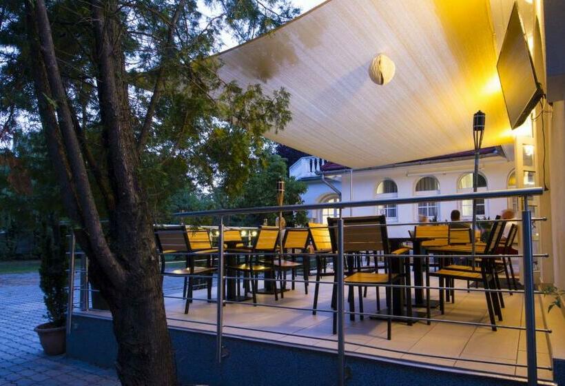 צימר Sungarden Vendégház