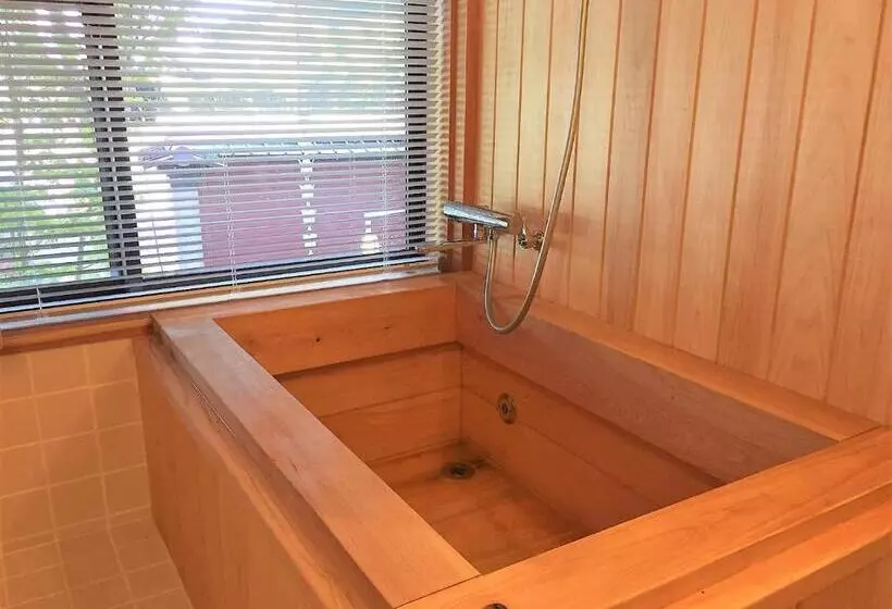 Ibara Denim Hotels 舞鶴楼