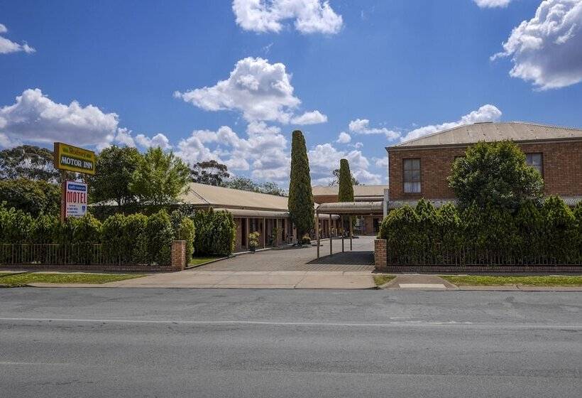 מוטל Rodney Motor Inn