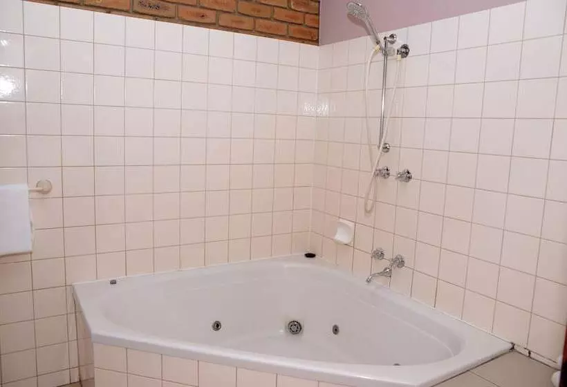 Motelli Rodney Motor Inn