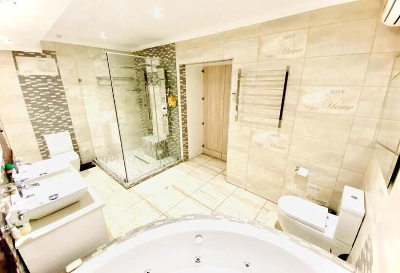 Pension C&c Hotel Vibes Randpark Ridge Jhb 14 Units Available