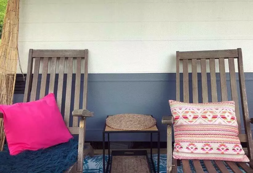 Majatalo Gîte Aurinko : Caravane Avec Bain Nordique