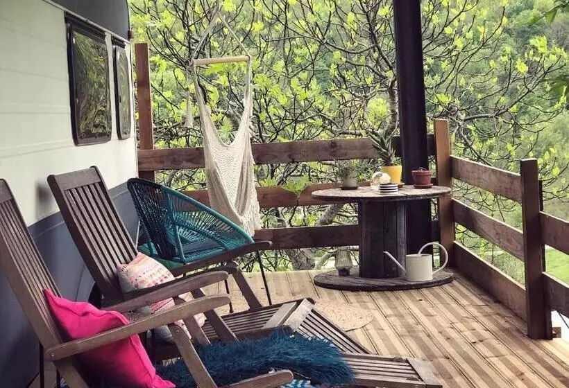 Majatalo Gîte Aurinko : Caravane Avec Bain Nordique