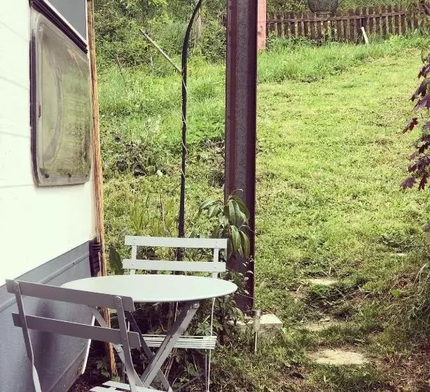 Majatalo Gîte Aurinko : Caravane Avec Bain Nordique