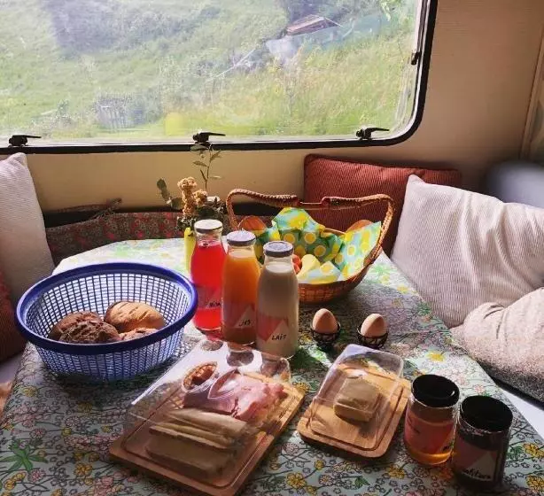 Majatalo Gîte Aurinko : Caravane Avec Bain Nordique