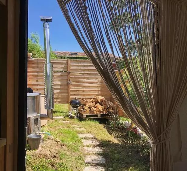 Majatalo Gîte Aurinko : Caravane Avec Bain Nordique