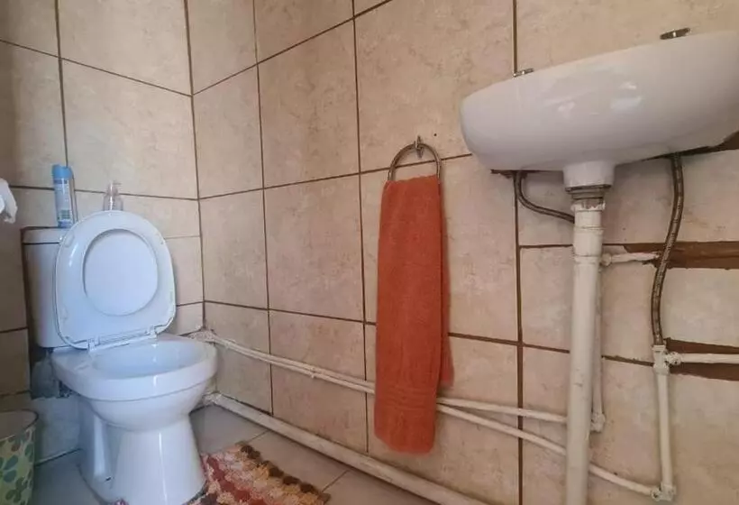 Majatalo Hollywood Lodge