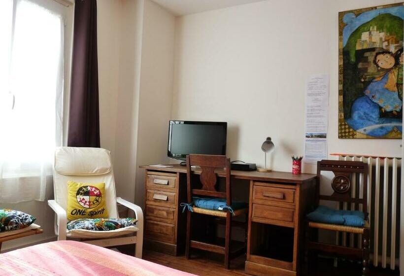 بنسيون La Maison Des Lys