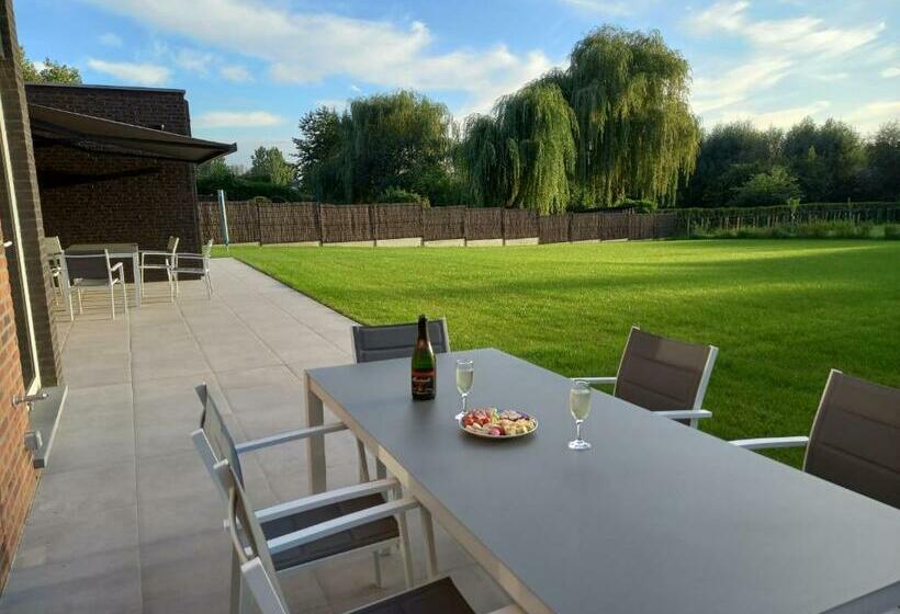 פנסיון Les Jardins Du Gauquier