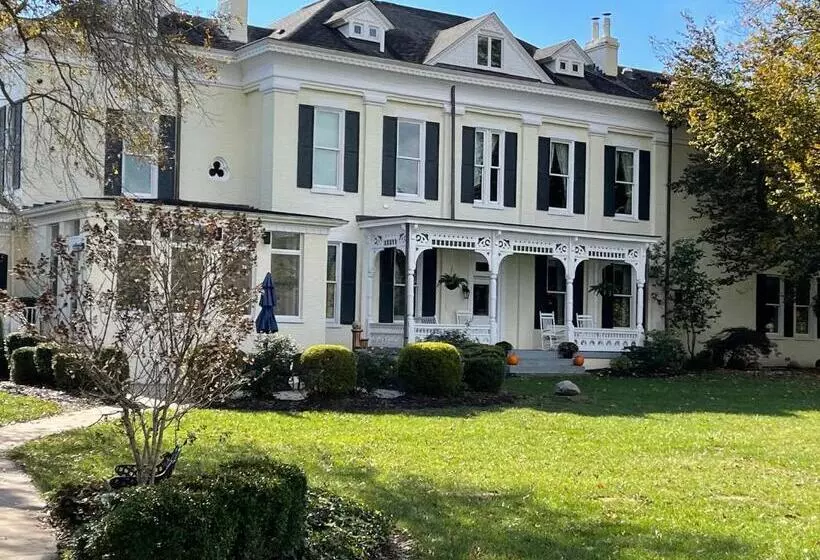 Riverside Inn Bed And Breakfast