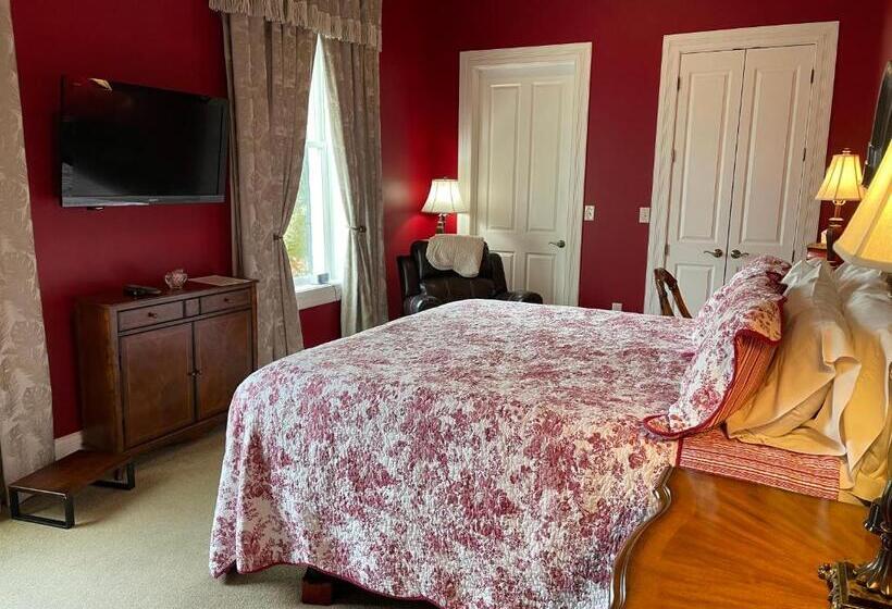 Riverside Inn Bed And Breakfast