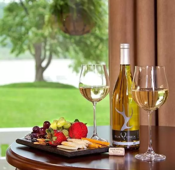 Riverside Inn Bed And Breakfast