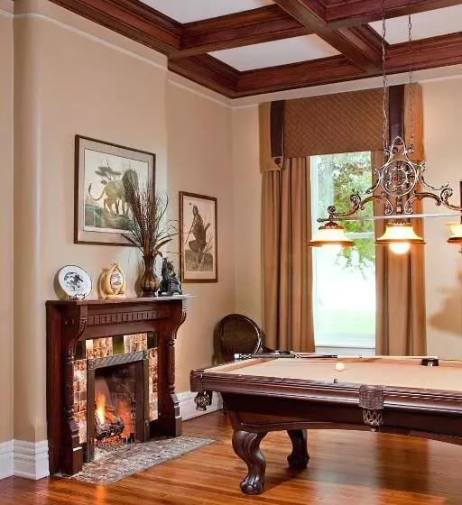 Riverside Inn Bed And Breakfast