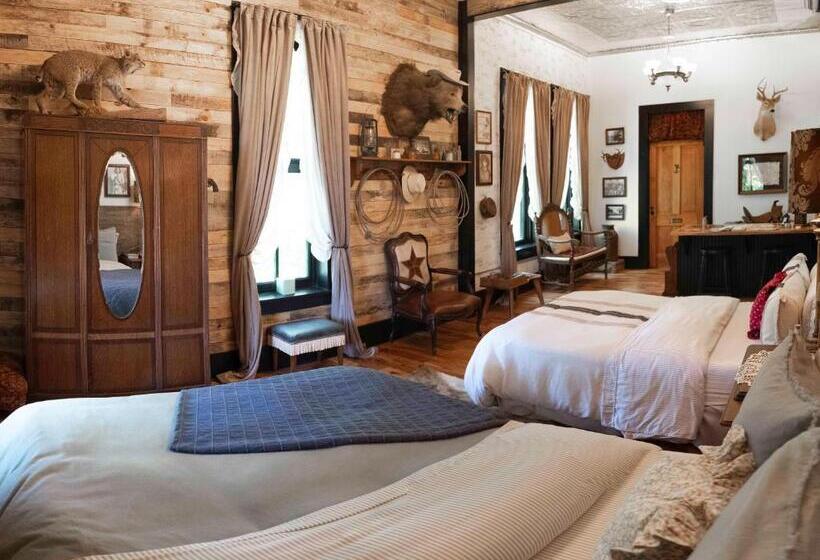 فندق صغير Beard And Lady Inn