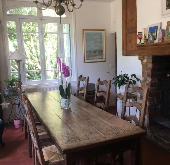 住宿加早餐  Au Charme Des Pommiers