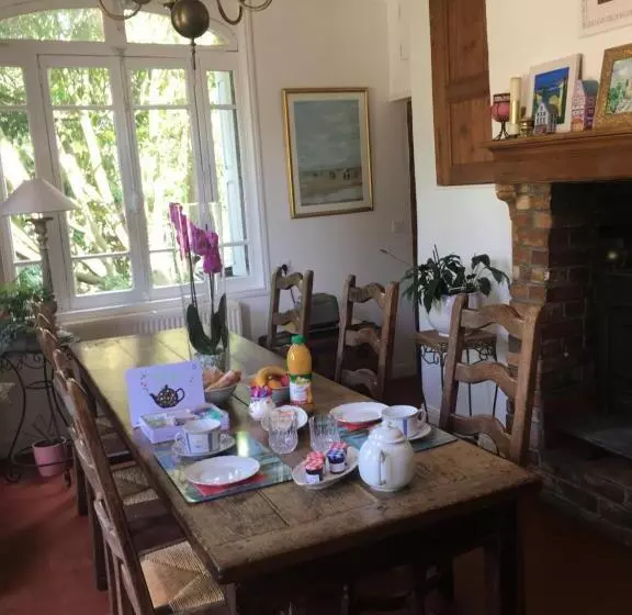 ベッドアンドブレックファースト Au Charme Des Pommiers