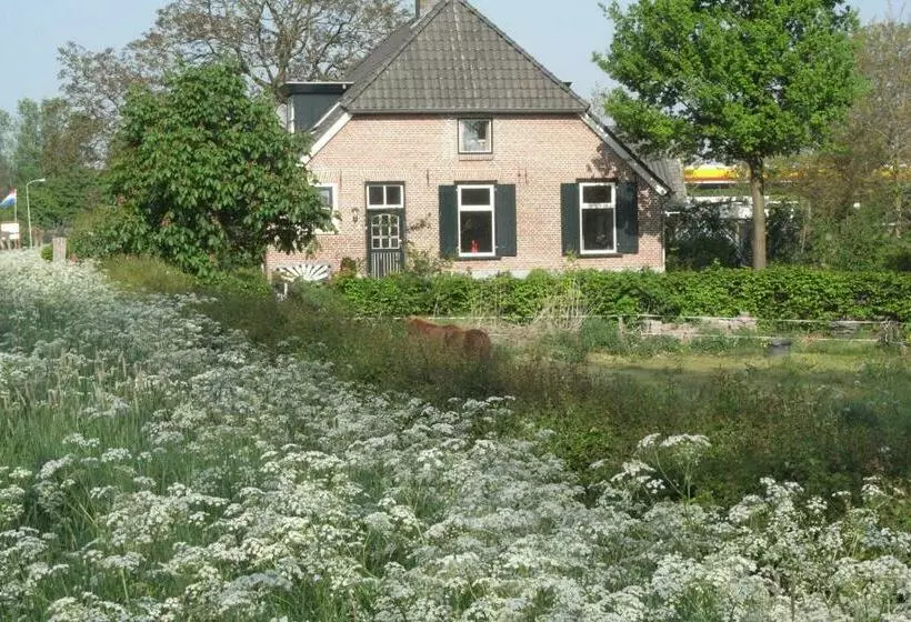 Aamiaismajoitus (B&B) Bed And Garden Alde Coninckshof